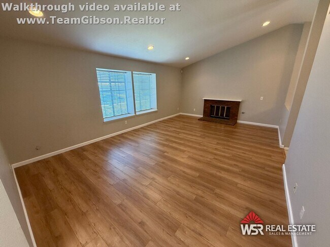 Building Photo - 13584 Searson Dr