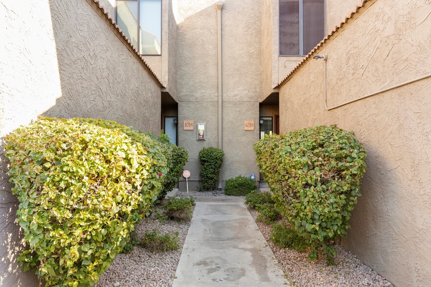 Building Photo - 5122 E Shea Blvd
