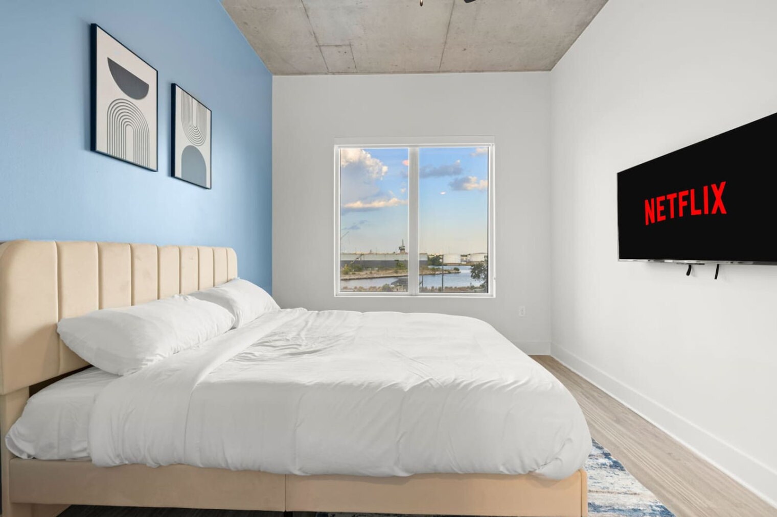 Building Photo - 605 N 12th St