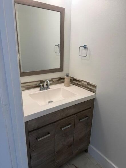 Building Photo - 3675 San Simeon Cir