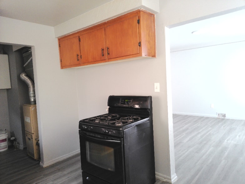 Building Photo - 29743 Birchwood St