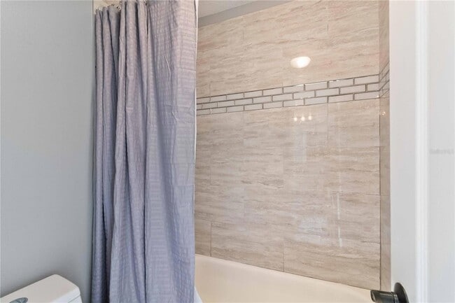 Building Photo - 9797 Portofino Dr