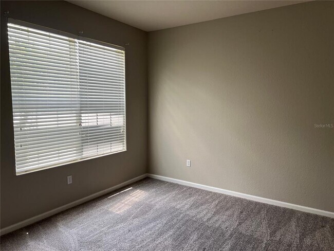 Building Photo - 3025 Greystone Loop