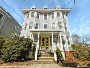 Building Photo - 258 Nicoll St