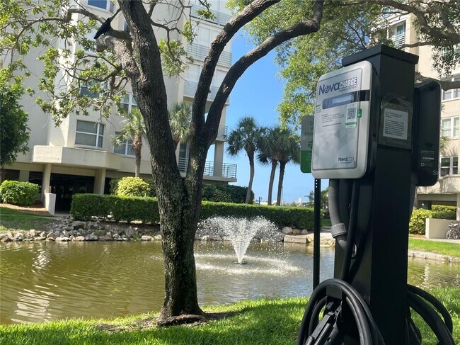 Building Photo - 7872 Sailboat Key Blvd S