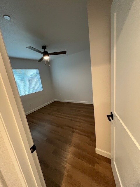 Building Photo - 2029 W Corvina Ave