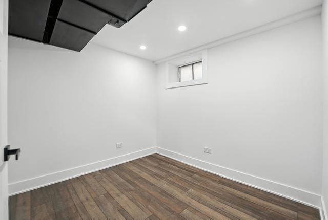 Building Photo - 7441 N Oriole Ave