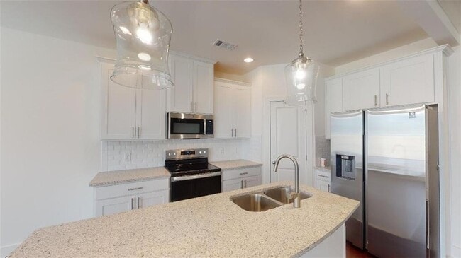 Building Photo - 2253 Mulsanne Dr