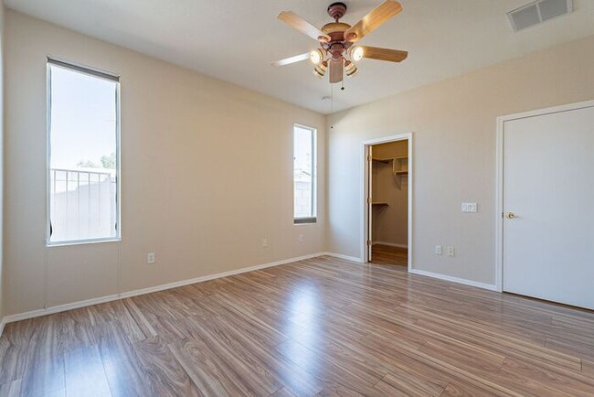 Building Photo - 7602 W Starry Night Ln