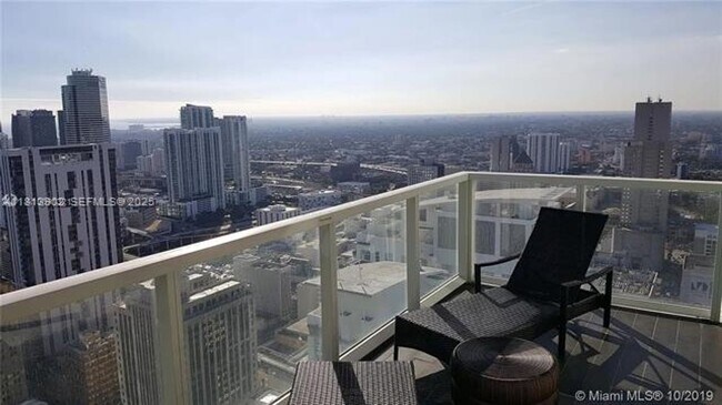 Building Photo - 253 NE 2nd St