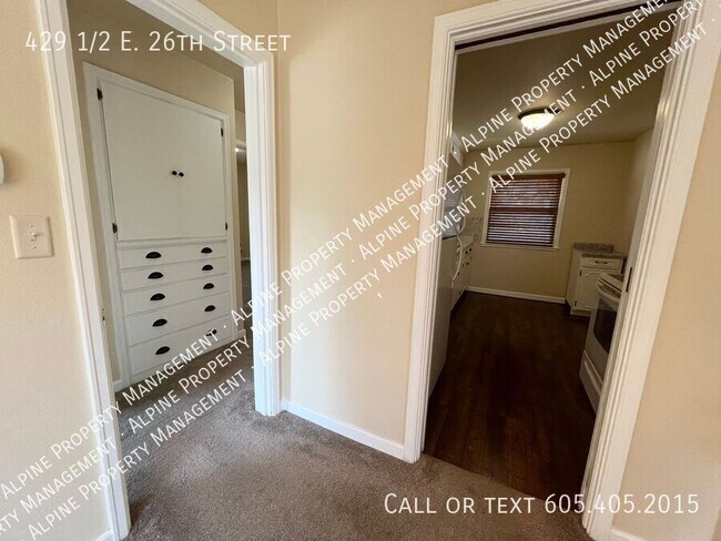 Building Photo - 429 1/2 E. 26th Street-