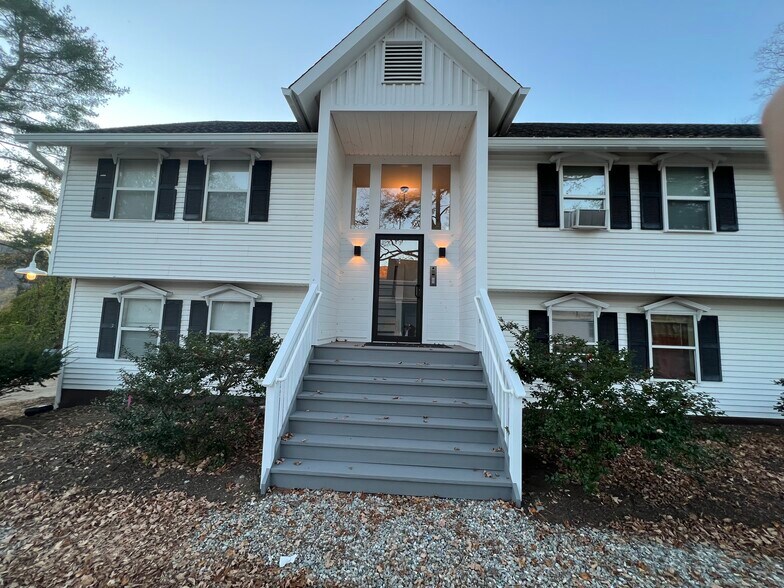 Front entrance - 81 N Main St