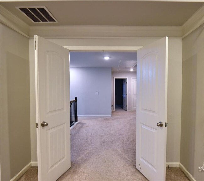 Building Photo - 4358 Mantova Dr NE