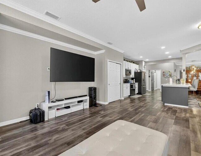 Building Photo - 11414 Bridge Pine Dr