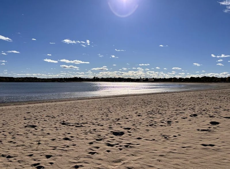 Building Photo - 206 H St