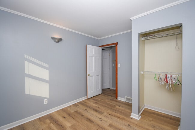 Building Photo - 1107 Hilltop Blvd