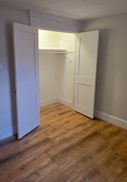 Building Photo - 862 Haverhill St