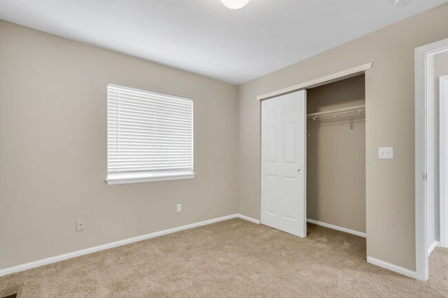 Building Photo - 10257 Quintero St