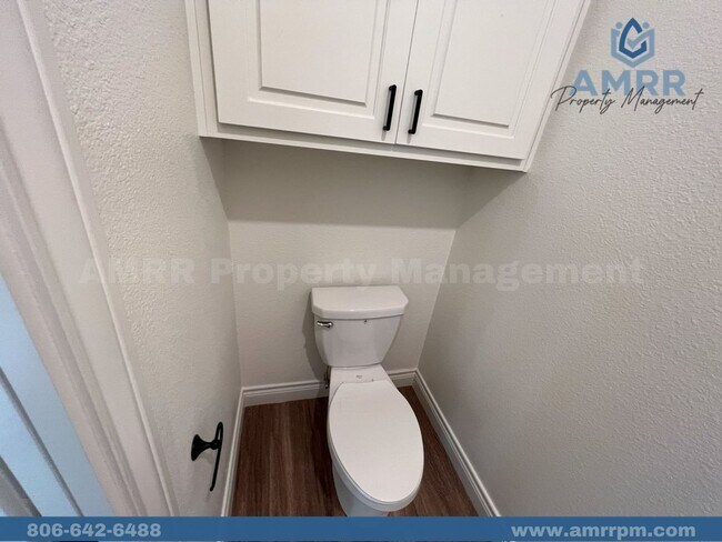 Building Photo - Easy Living with AMRR: Beautiful 4-Bedroom Home Near HEB