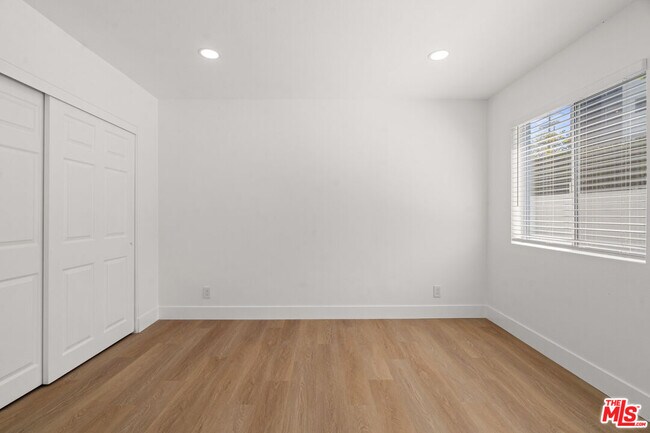 Building Photo - 16100 Sunset Blvd