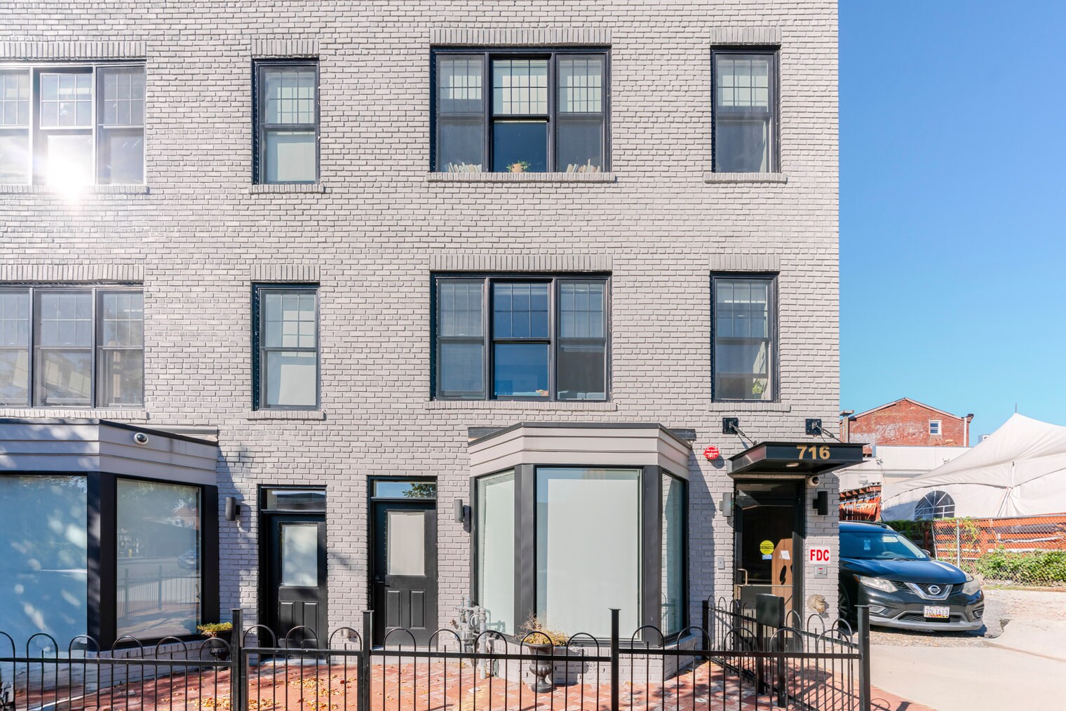 Building Photo - 716 L St SE