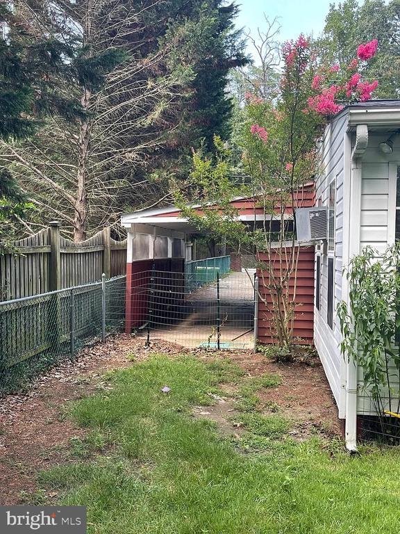 Building Photo - 205 Old Magothy Bridge Rd