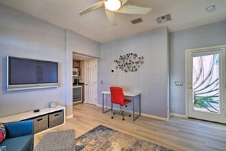 Building Photo - 15999 W Cambridge Ave