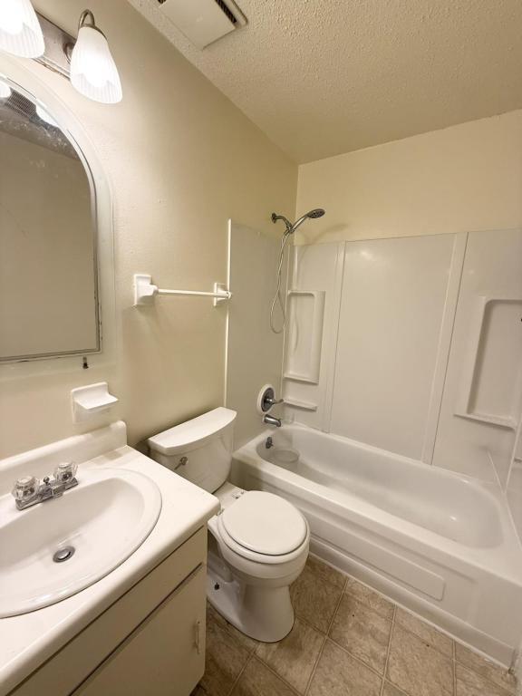 Building Photo - 1621 42nd St