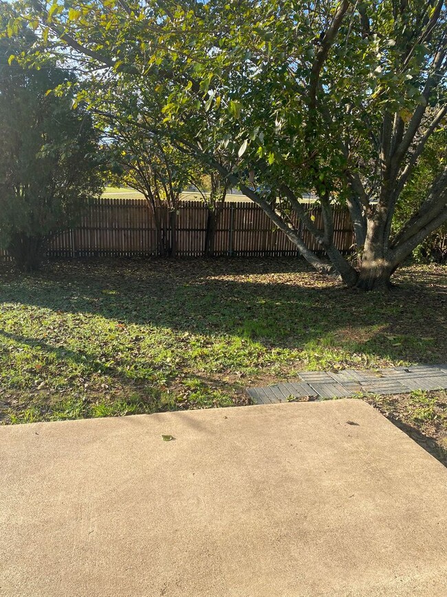 Building Photo - 318 Spanish Moss Dr