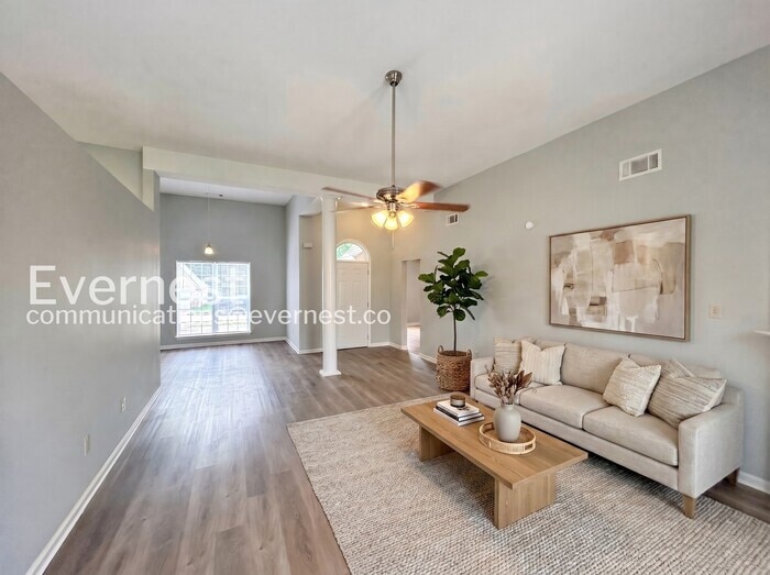 Building Photo - 3821 Richbrook Dr