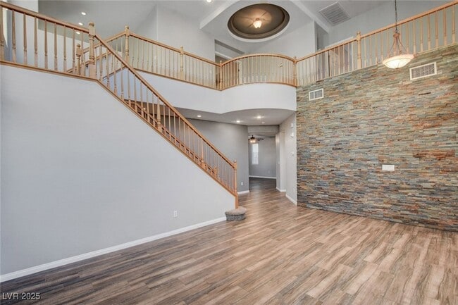 Primary Photo - 5643 Almocita Ct