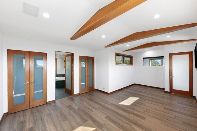 Building Photo - 27091 Sea Vista Dr