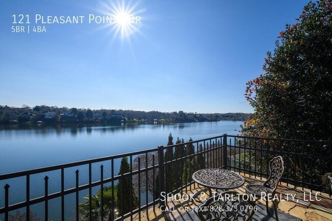 Building Photo - 121 Pleasant Point Dr