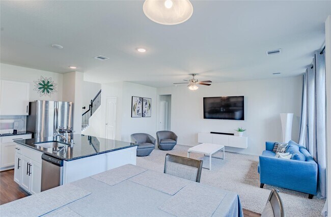 Building Photo - 8327 Threadfin Wy