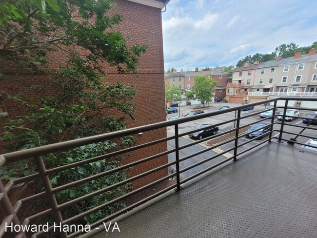 Building Photo - 1 br, 1 bath House - 230 W. Tazewell Stree...