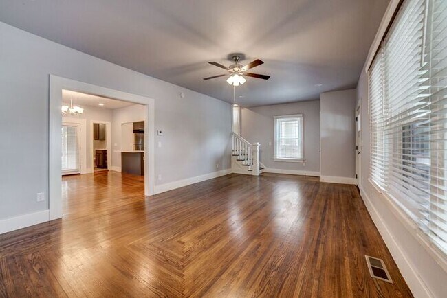 Building Photo - 3/2.5 Dream Home With Lots Of Charm