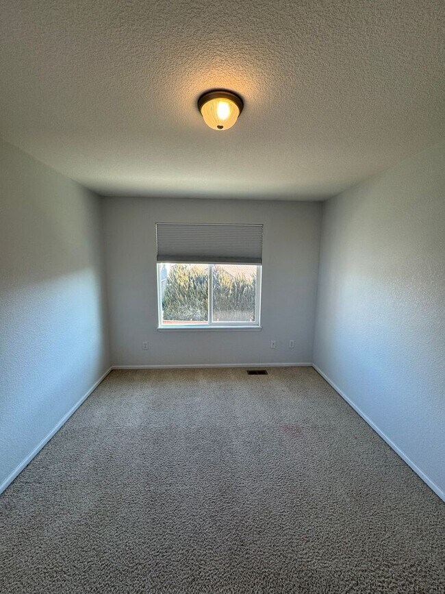 Building Photo - Single Family home in Reunion