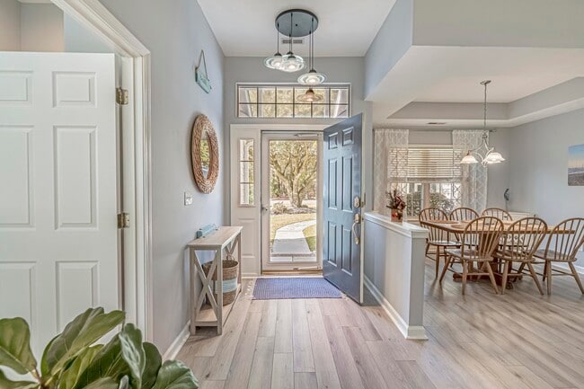 Building Photo - 4818 Southern Trail