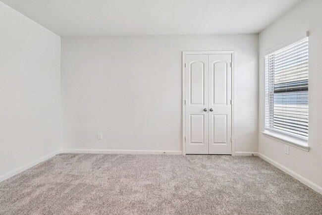 Building Photo - 309 Abram Ave