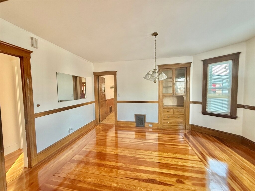 Building Photo - 29 Hollis St