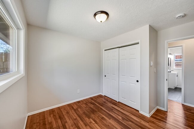 Building Photo - 8131 SE 68th Ave