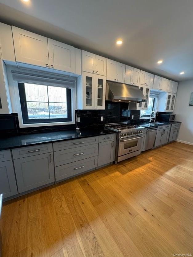 Building Photo - 241 Main St