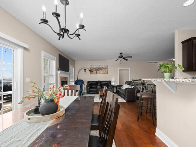 Building Photo - 67 Cobblestone Ln