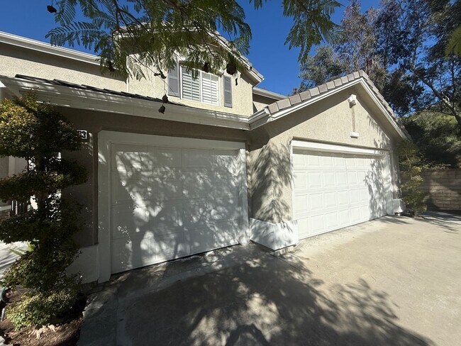 Building Photo - Spacious 4-Bedroom Home with Solar and Luxury Amenities in Northpark!