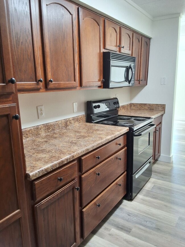 Building Photo - Knoxville 37923 - 2 bed 2 bath condo - cal...