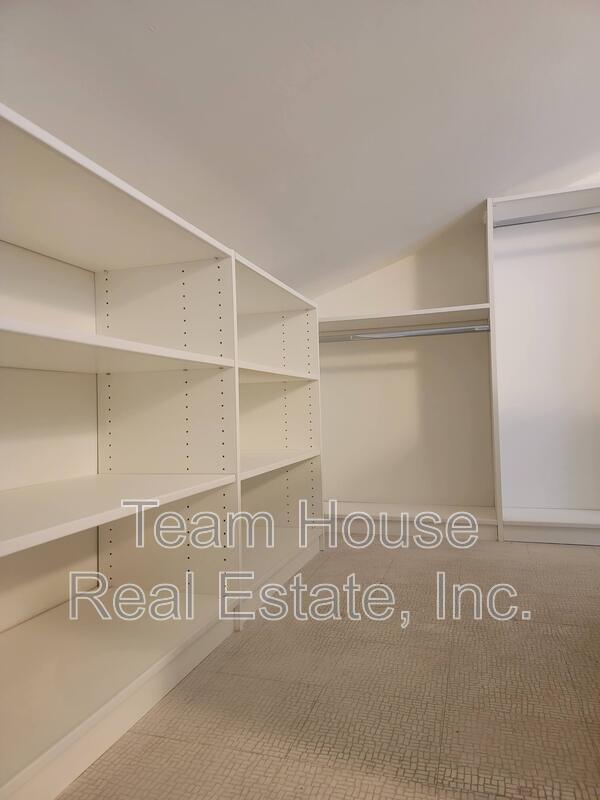 Building Photo - 23423 Vía Boscana