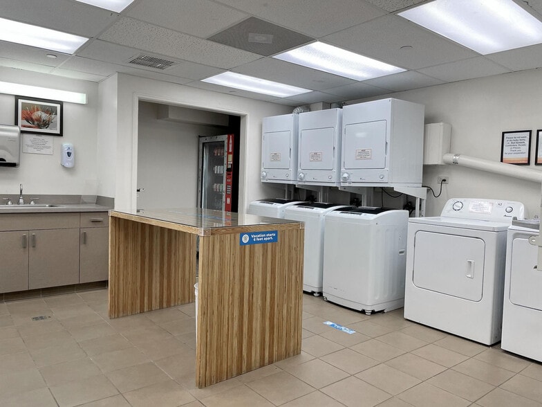 Building Photo - 440 ?Olohana Street-SI ID1327711P