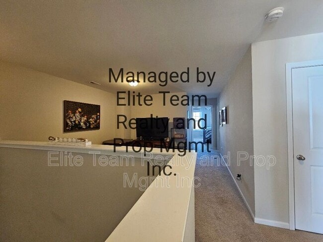 Building Photo - 990 Pennington Dr