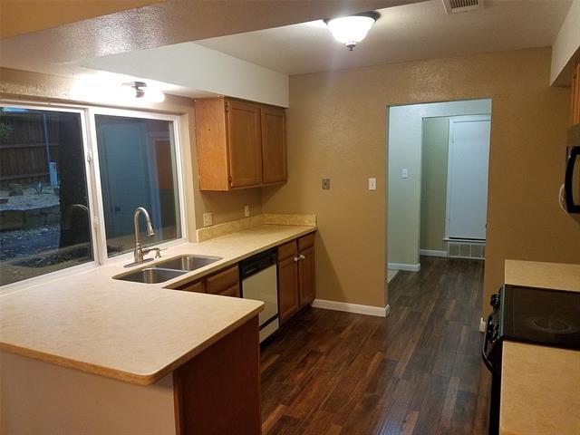 Building Photo - 1702 Acorn Dr