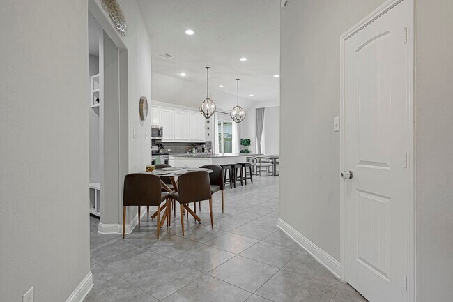 Building Photo - 8126 Lockridge Terrace Ln
